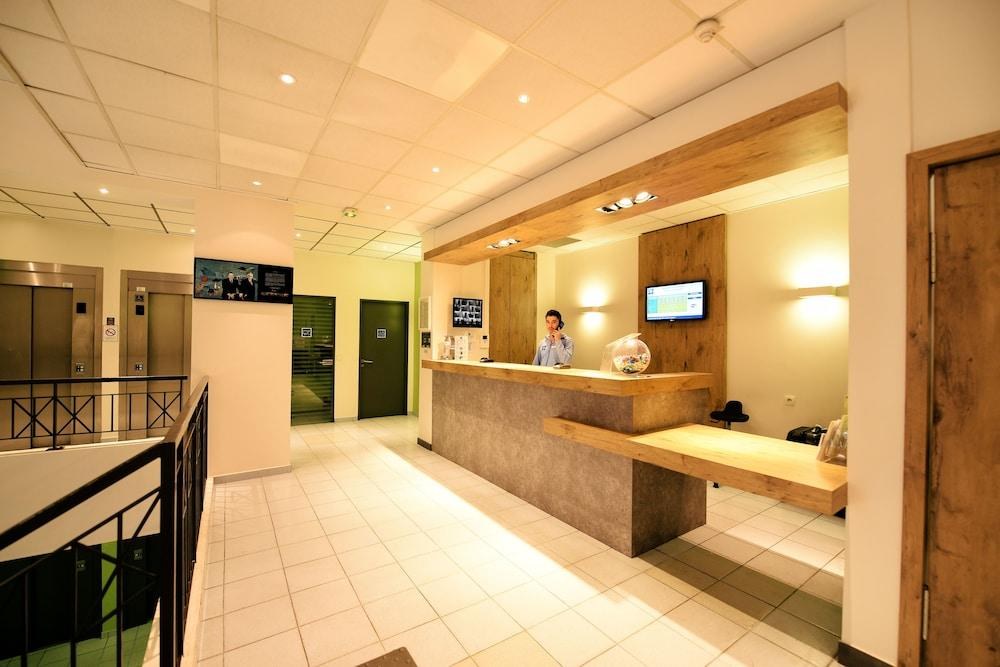 ibis budget Nice Aeroport Promenade des Anglais photo 1