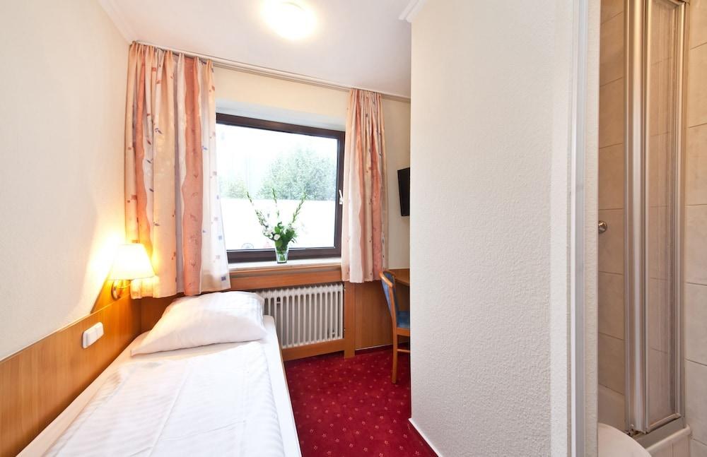 Hotel Primus Frankfurt Sachsenhausen photo 2