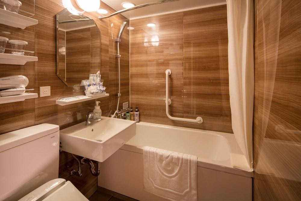 HOTEL MONTEREY LE FRERE OSAKA photo 3
