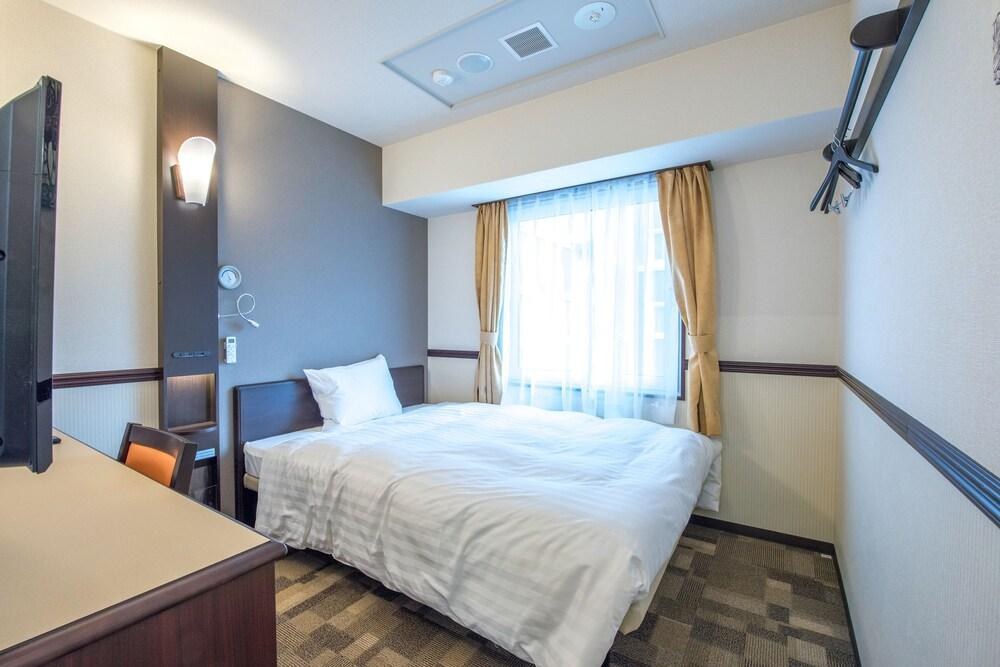 Toyoko Inn Shin-osaka Higashi-mikuni Ekimae photo 1