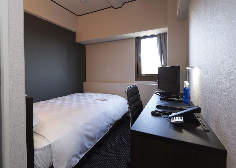 HOTEL CONSORT photo 1