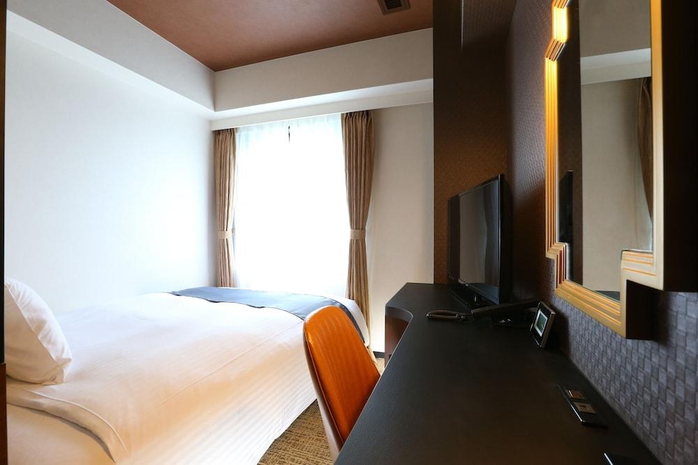 HOTEL WING INTERNATIONAL SELECT OSAKA UMEDA photo 1