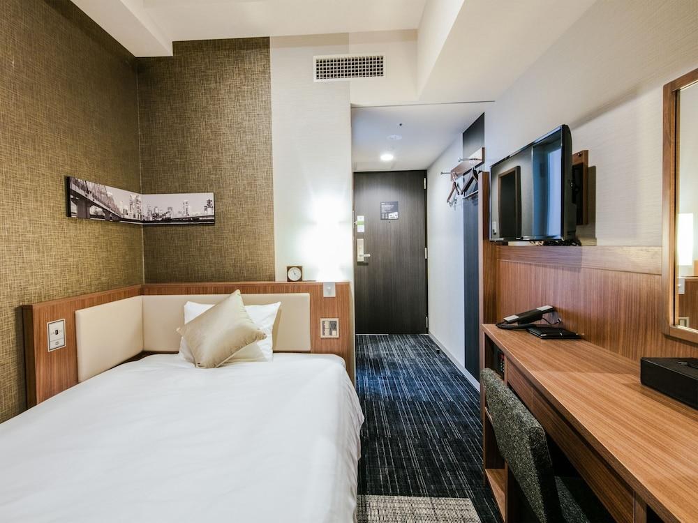 HOTEL UNIZO OSAKA UMEDA photo 2