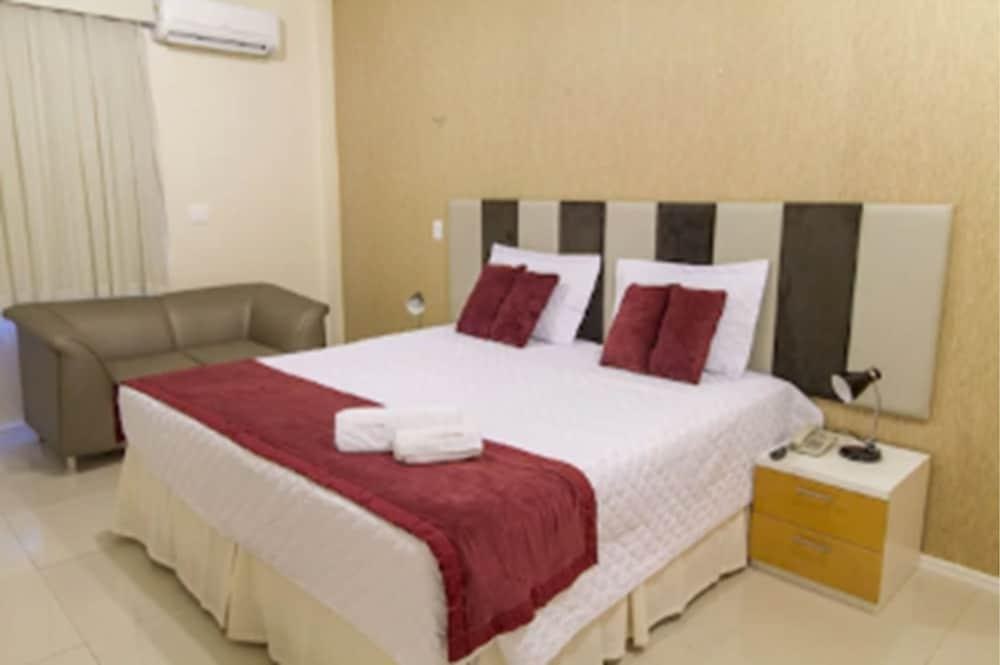 SAN PHILLIP FLAT HOTEL photo 2