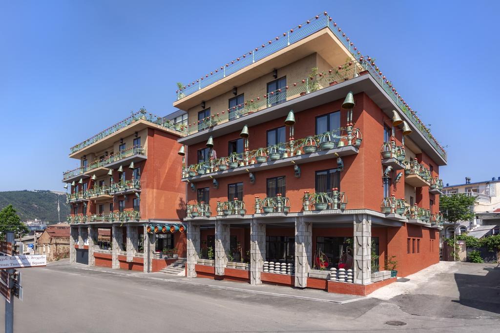 BRIM HOTEL