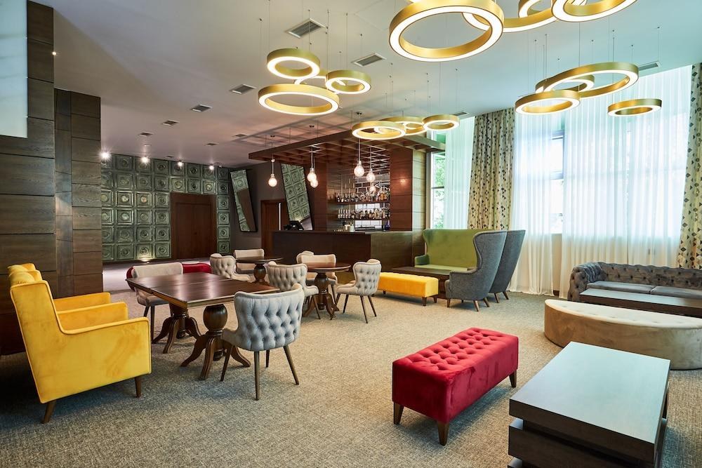 Green Tower Hotel