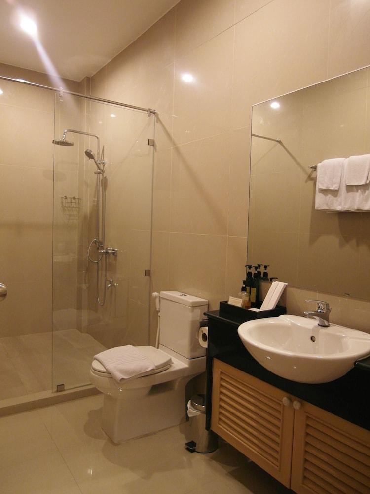 ALT HOTEL NANA BY UHG photo 3