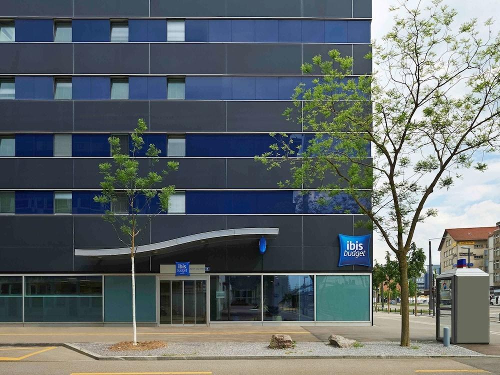 ibis budget Zurich City West photo 2