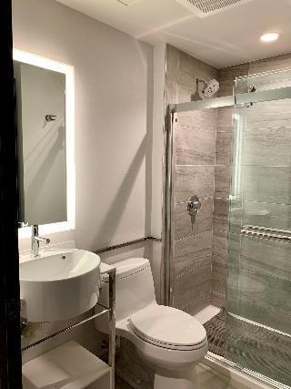 Doubletree by Hilton New York Times Square South photo 1
