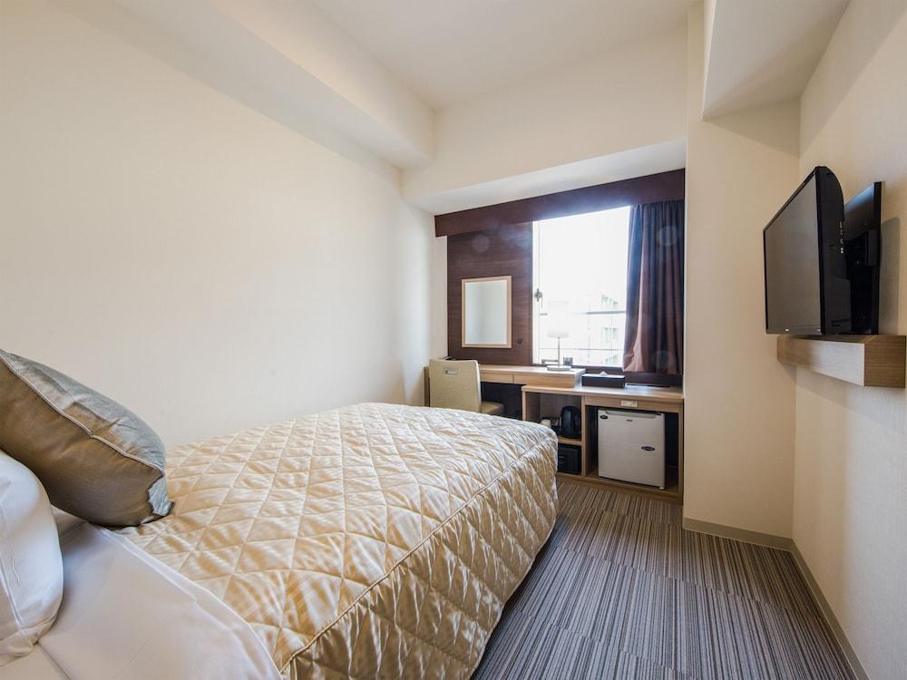 UNIZO INN KOBE SANNOMIYA photo 2