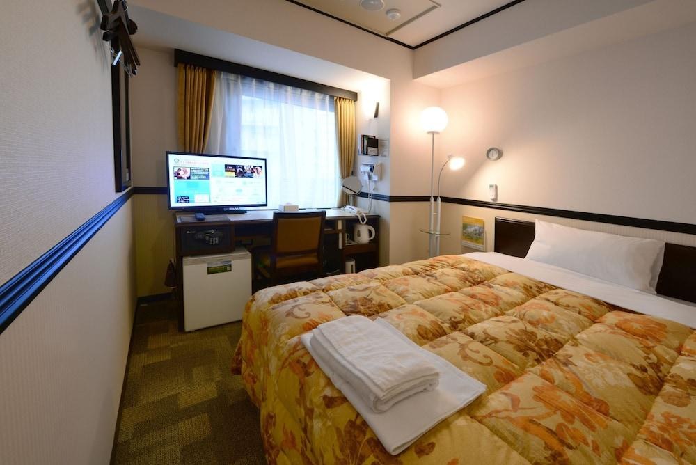 Toyoko Inn Kobe Minatogawa Koen