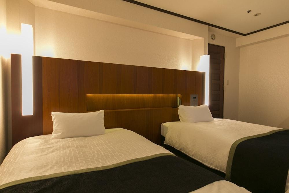 PRINCESS GARDEN HOTEL photo 2