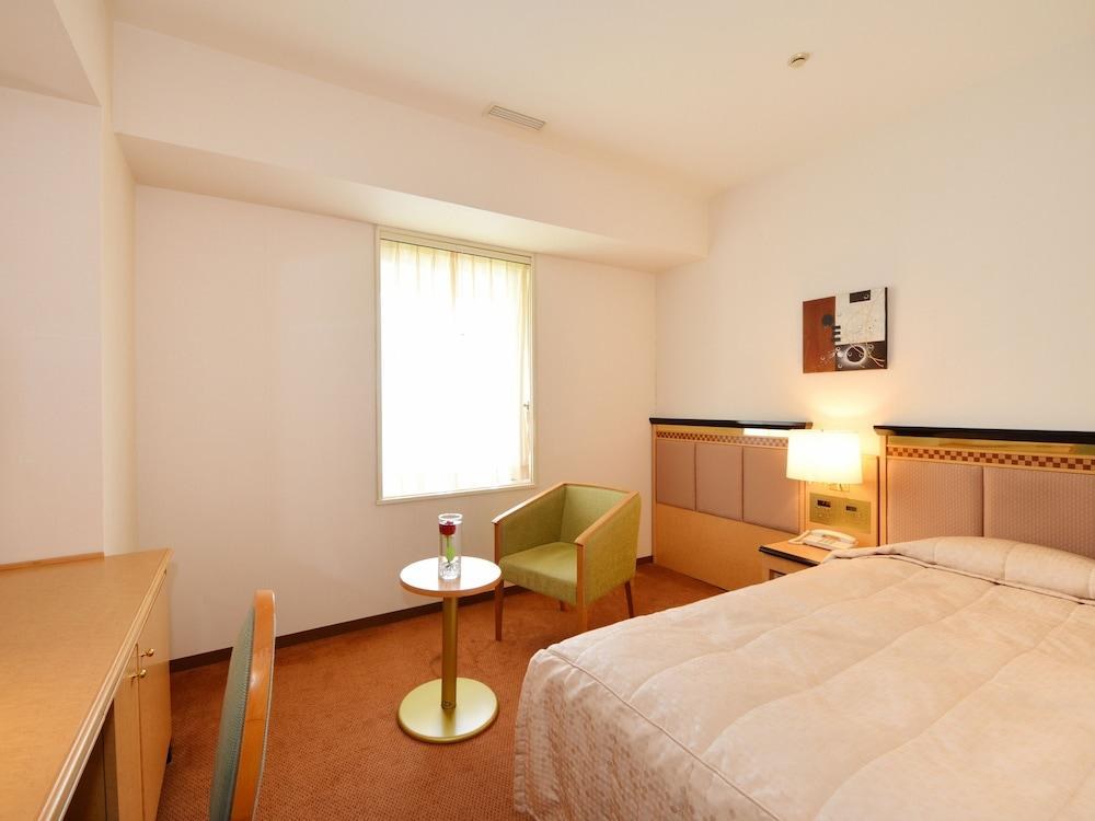 HOTEL CROWN PALAIS KOBE photo 1