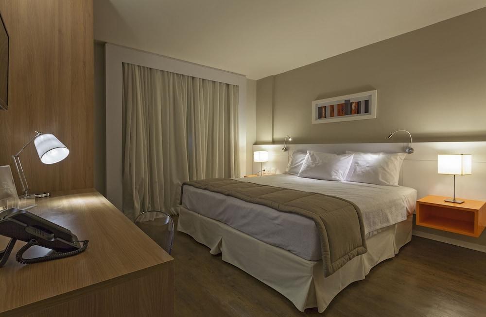 HOTEL INTERCITY BH EXPO photo 1