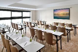 MOVENPICK HOTEL APARTMENTS DOWNTOWN DUBAI photo 2