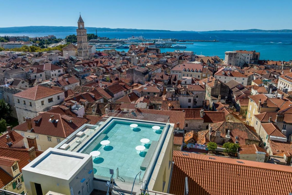 CORNARO HOTEL SPLIT