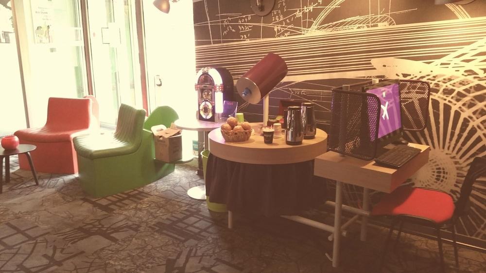 ibis Styles Paris Velizy photo 1