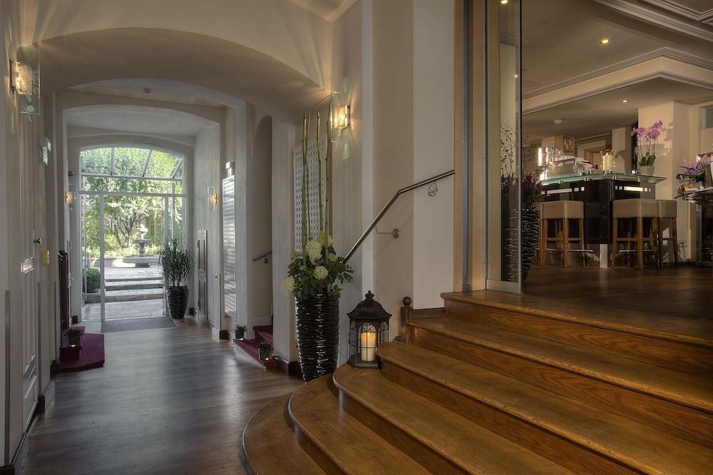 Apartments & Hotel Maximilian Munich photo 1