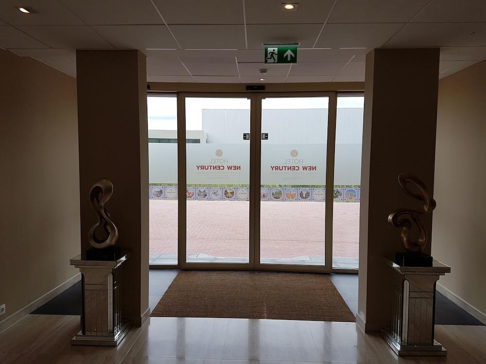 NEW CENTURY HOTEL photo 1