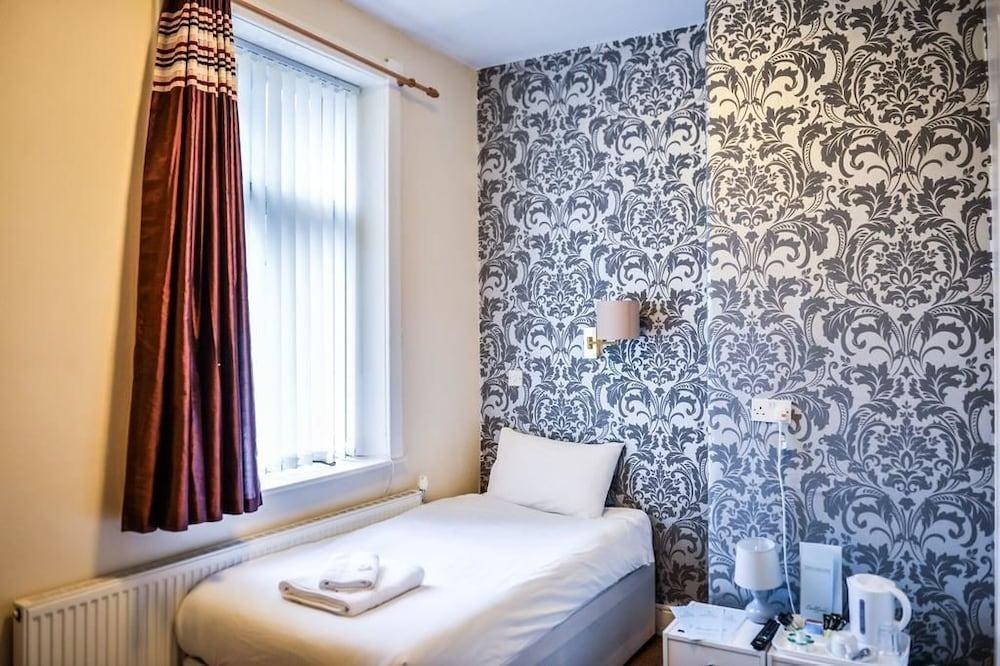 The Mitre Hotel photo 2