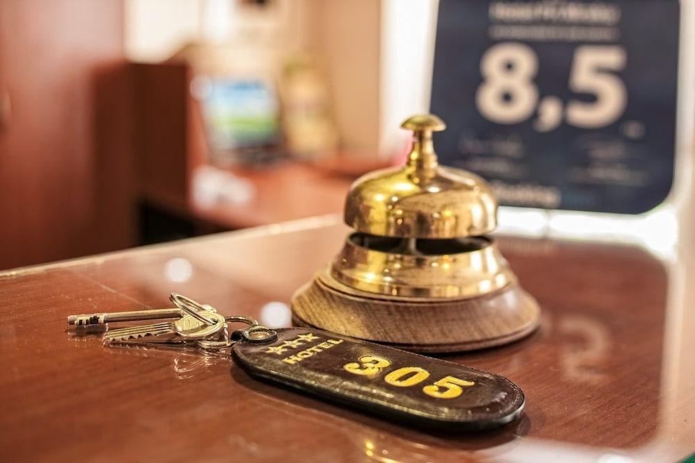 Hotel Mrak 4* photo 1