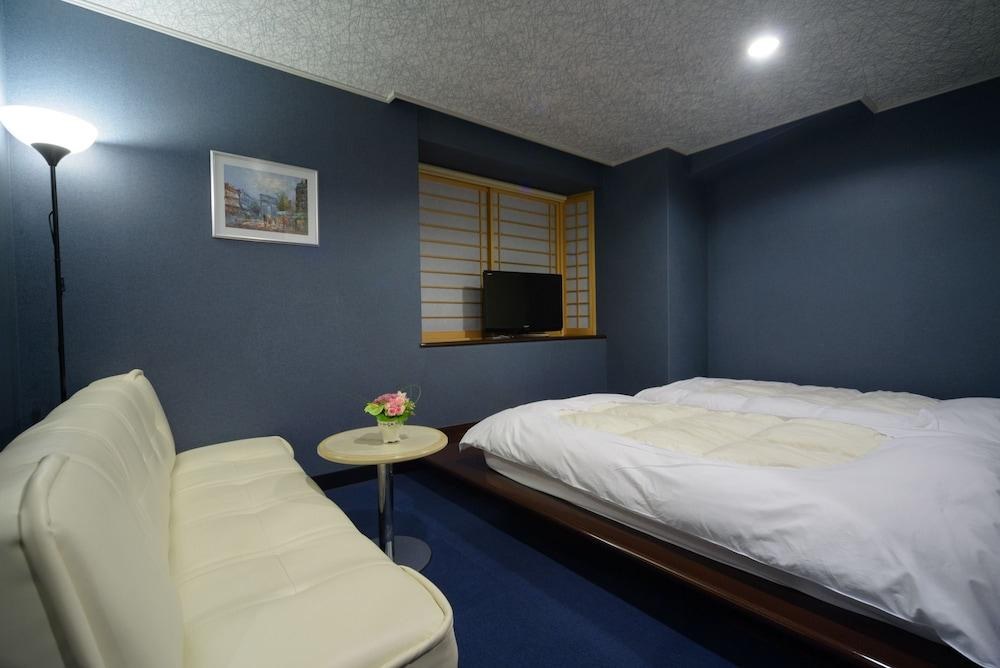 HOTEL ISAGO KOBE photo 2