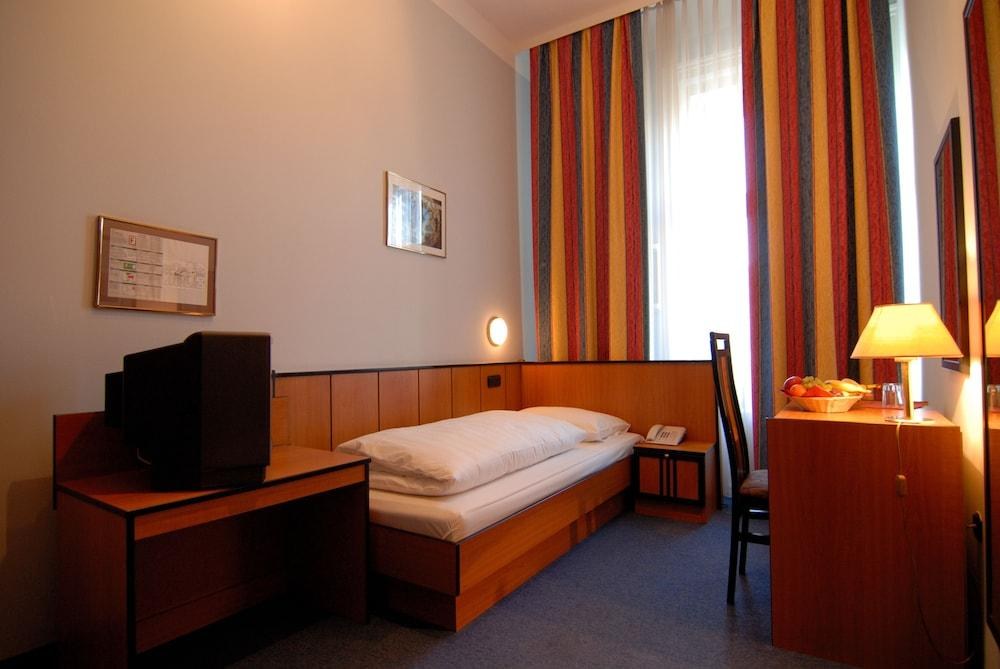 Hotel Drei Kronen Vienna City photo 2