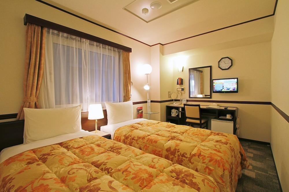 Toyoko Inn Hakata Nishi-nakasu photo 2