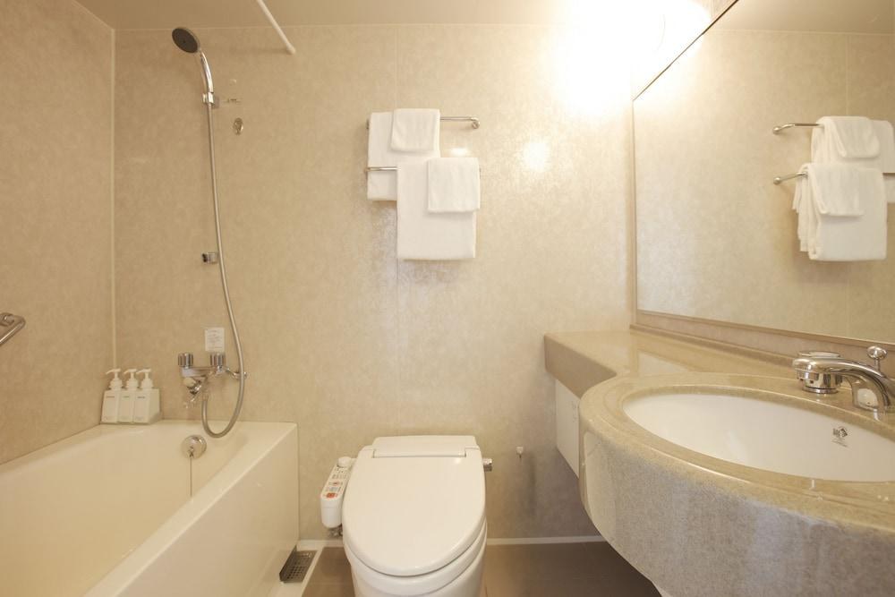 Hotel Lumiere Nishikasai photo 3