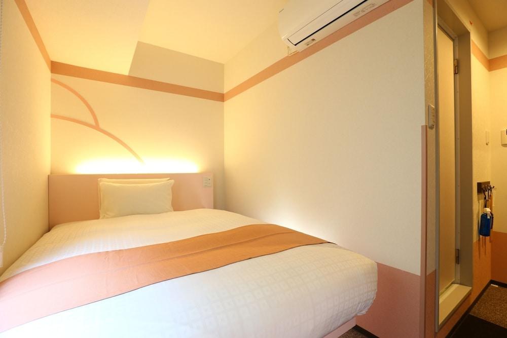 KOKO HOTEL Ueno Station photo 1