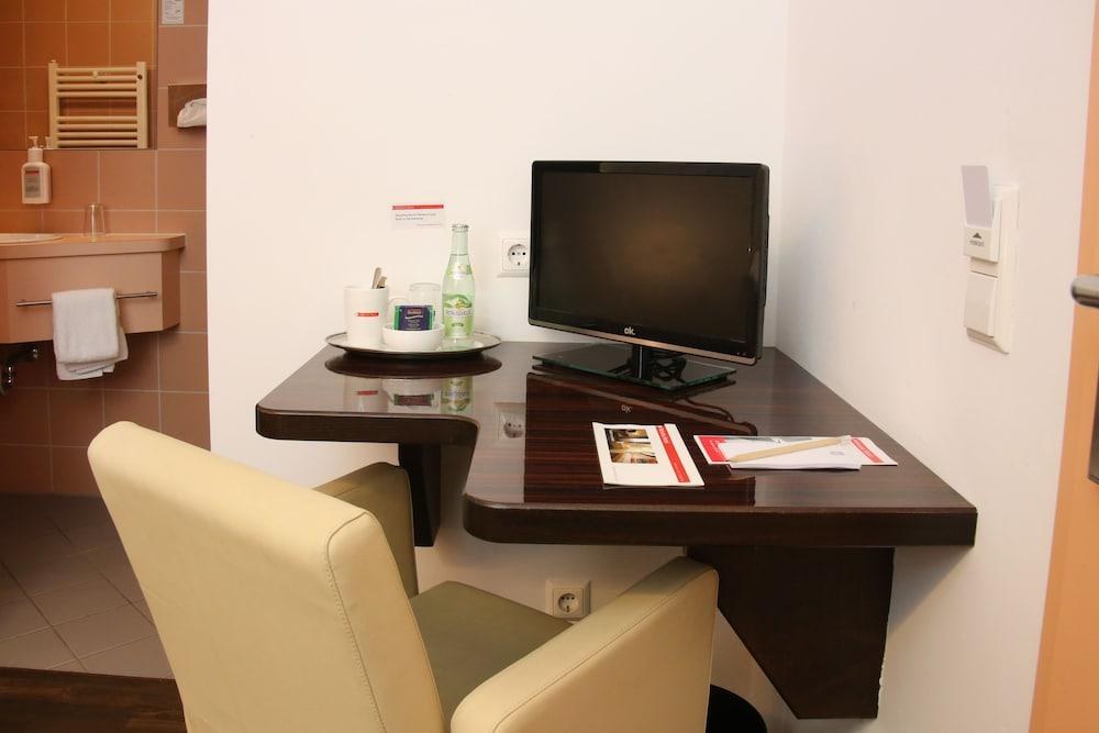 Helvetia Rooms - Self Check-In