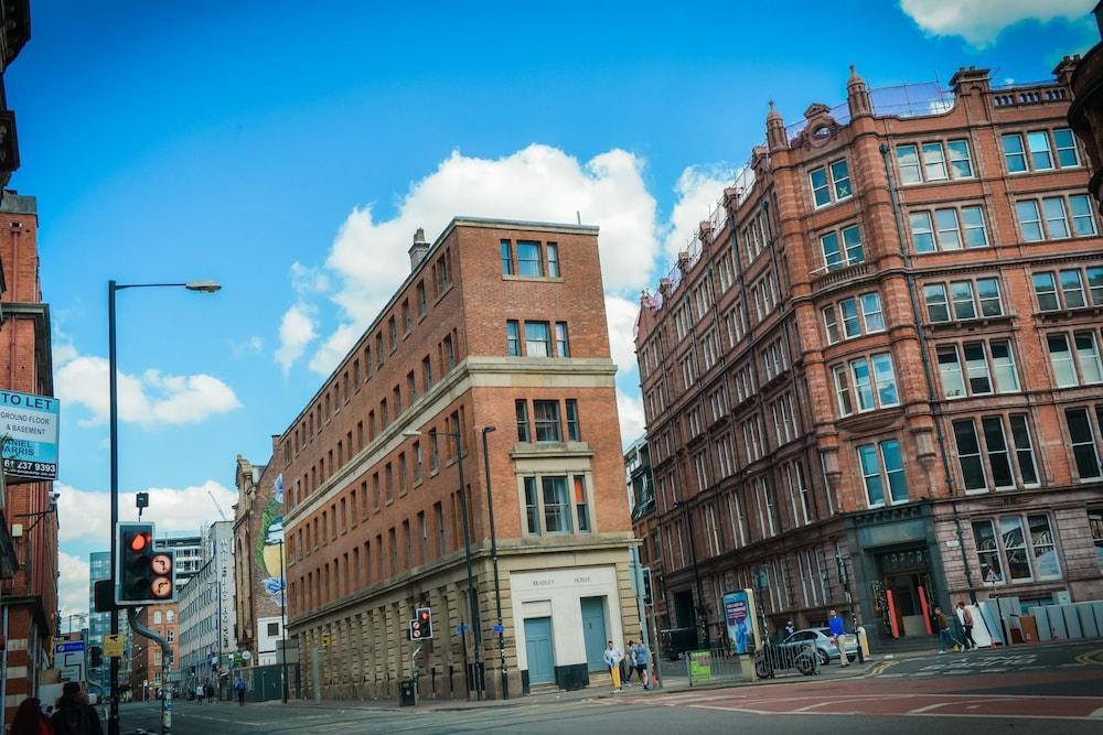 easyHotel Manchester photo 3