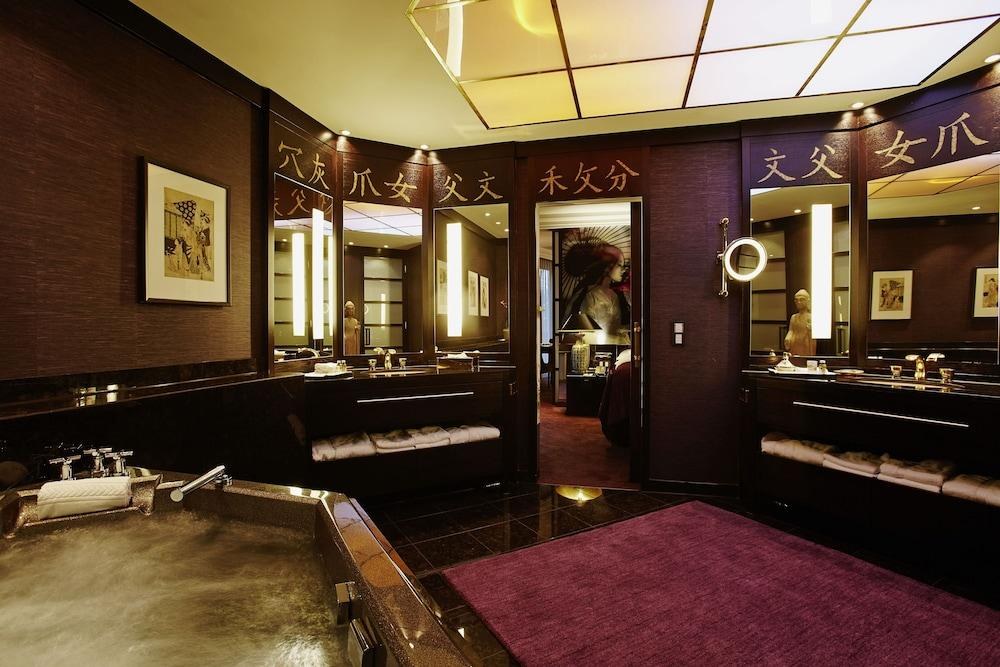 Savoy Hotel photo 4