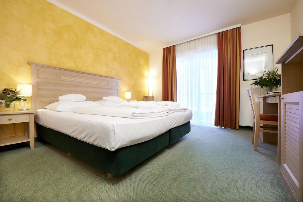 DAS HOTEL EDEN SEEFELD photo 1