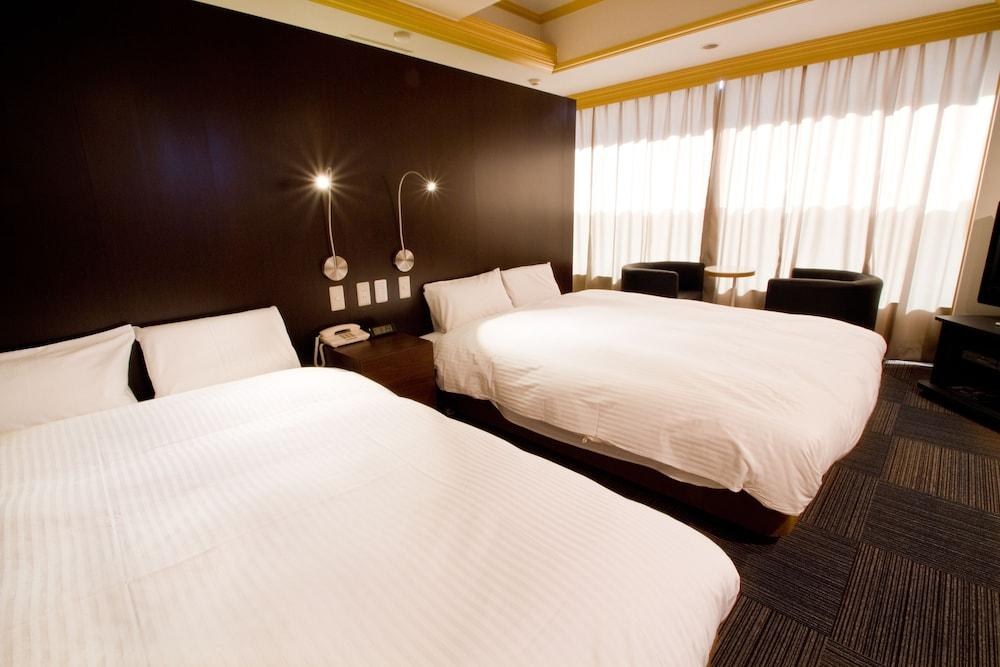 HOTEL FUKURACIA HARUMI photo 2