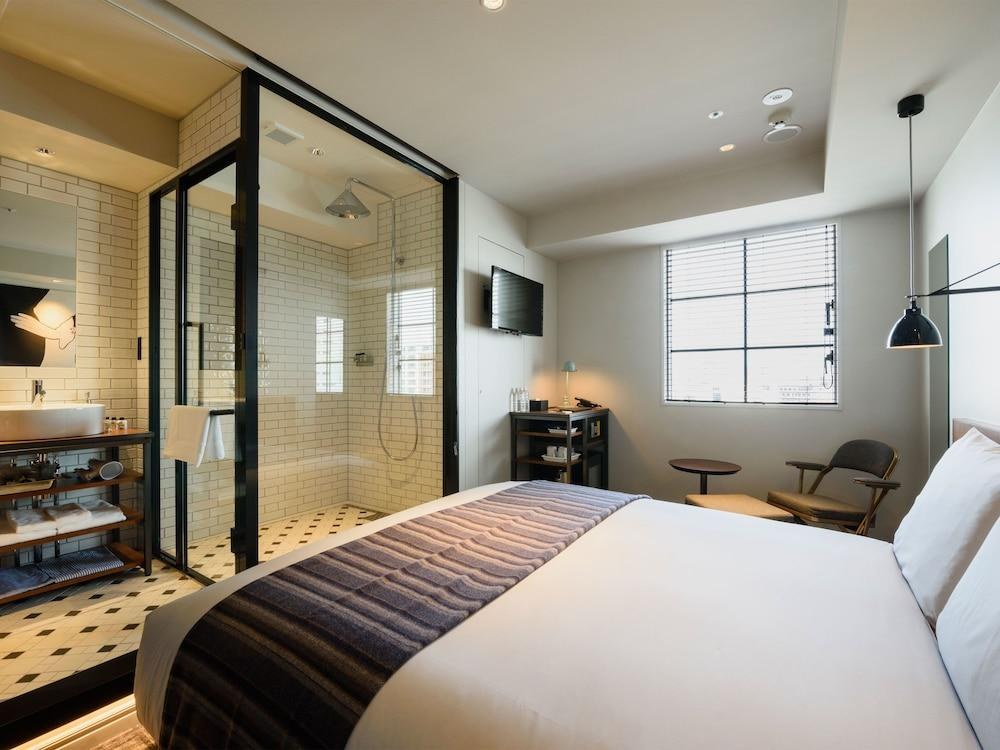 Ebisuholic Hotel photo 1