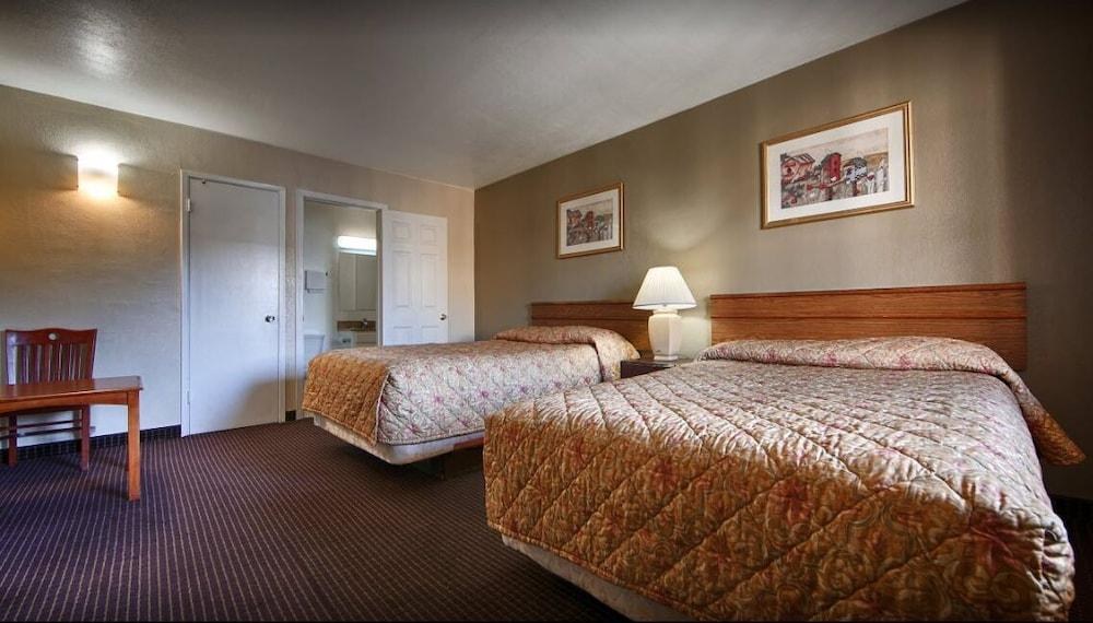 Civic Center Inn photo 4