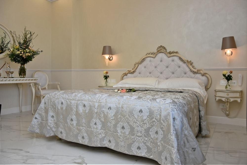 The Moon Boutique Hotel & Spa photo 2