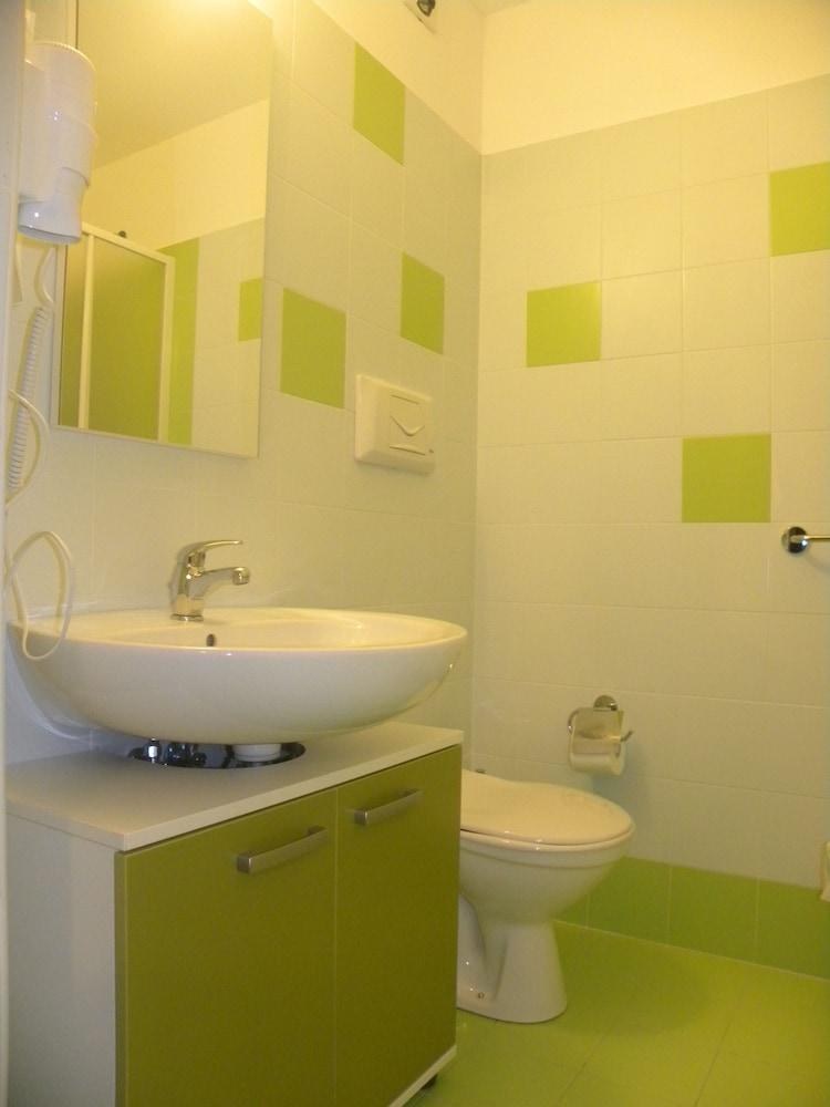 Hotel Sharing photo 3