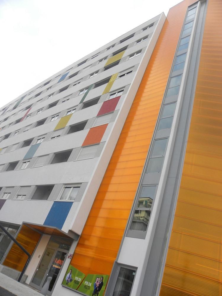 Hotel Sharing photo 4