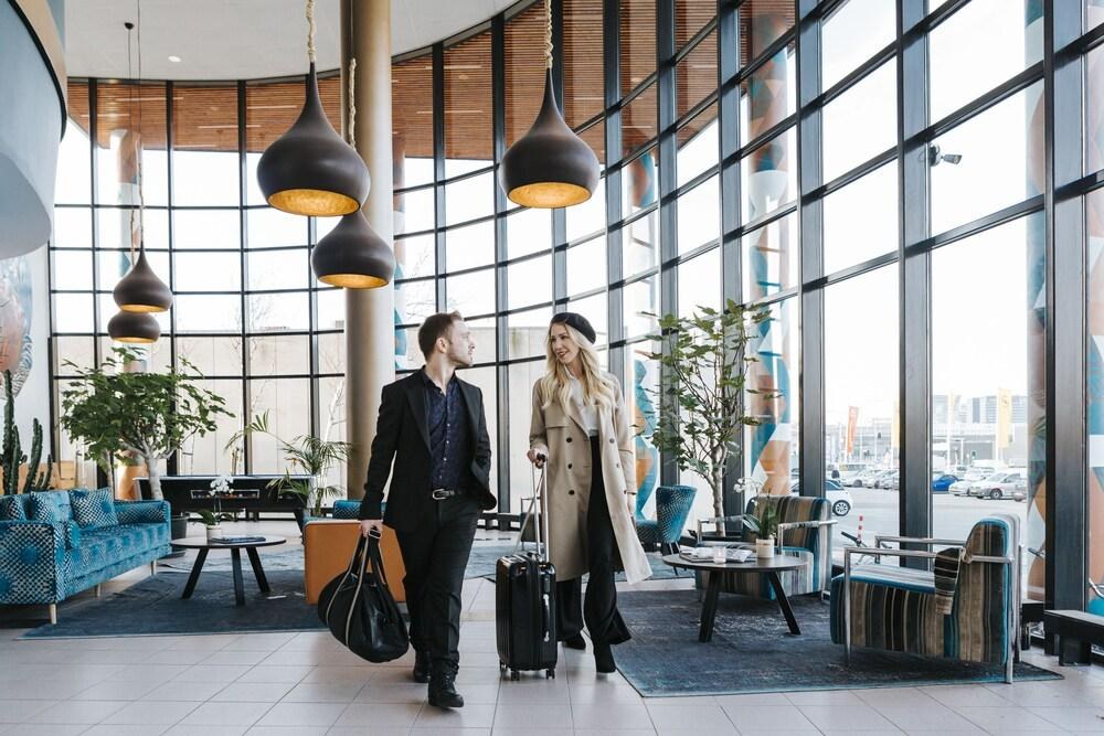 The Hague Teleport Hotel