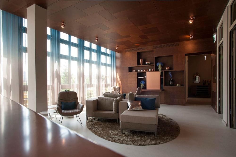 EMA House Hotel Suites photo 2