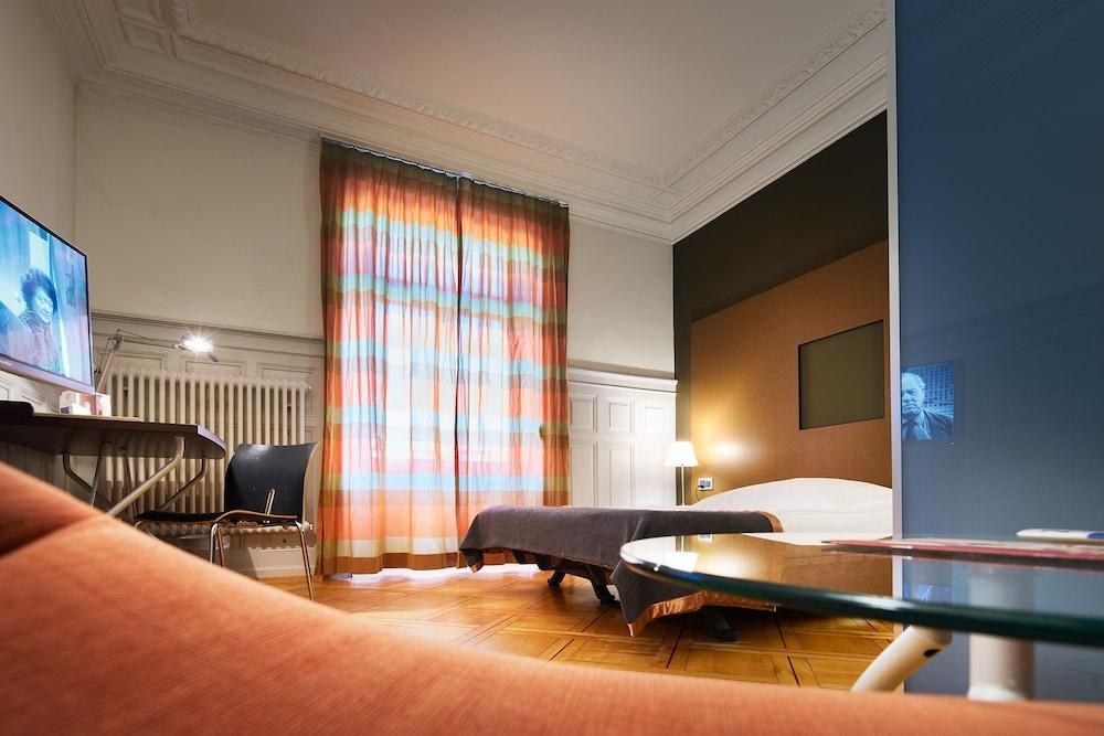 Alma Hotel photo 2