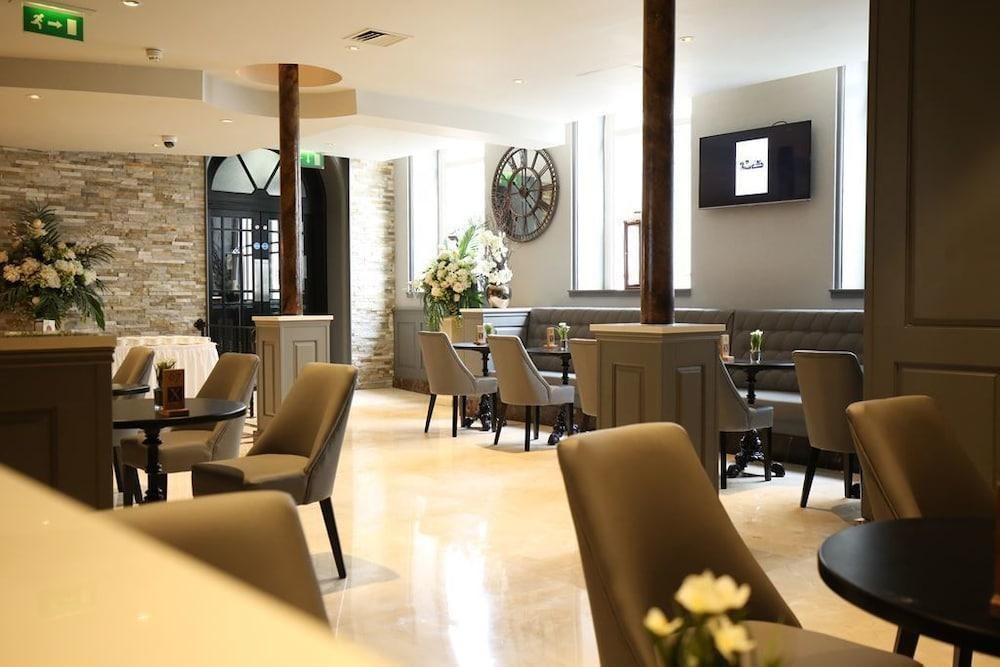 Ten Square Hotel photo 3