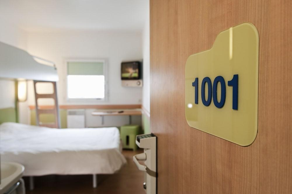 ibis budget Bern Expo photo 1