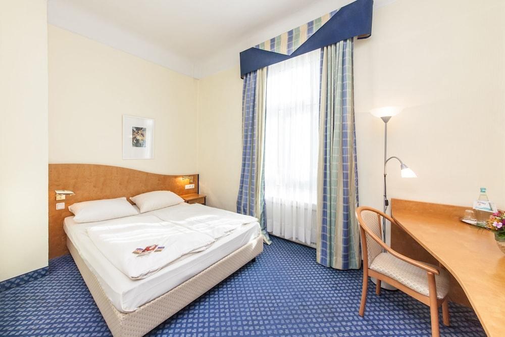 Hotel Viktoria Neuss photo 1