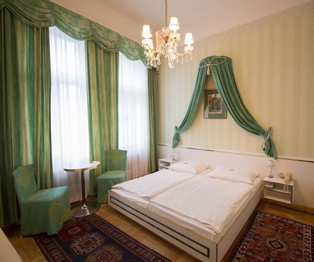 Boutique Hotel zur Wiener Staatsoper photo 2