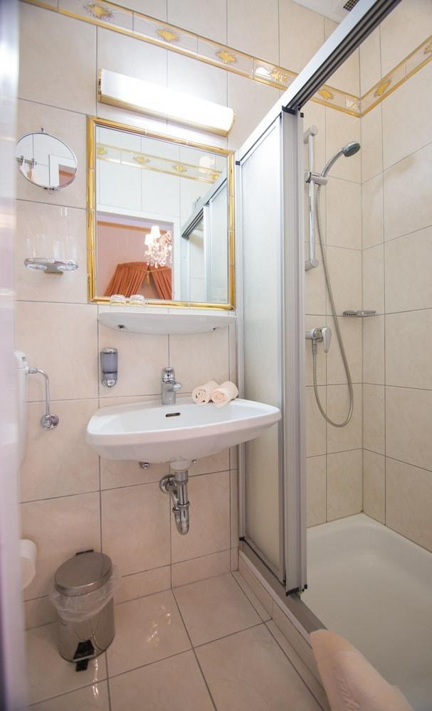 Boutique Hotel zur Wiener Staatsoper photo 4