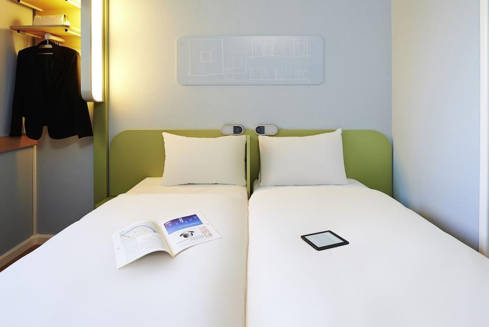 ibis budget Basel City photo 2