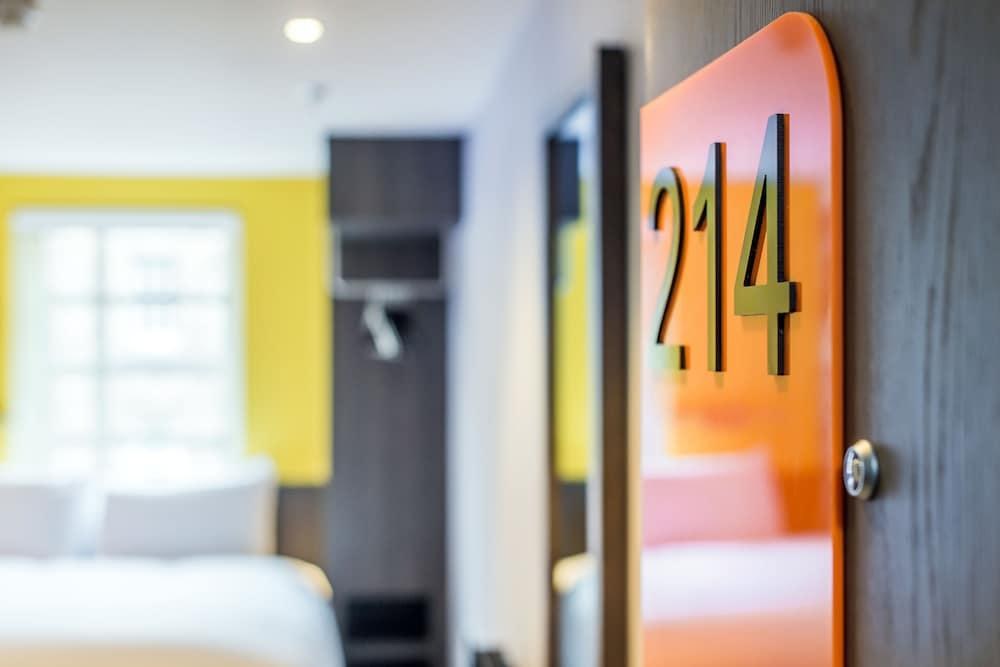 KM Hotel photo 4